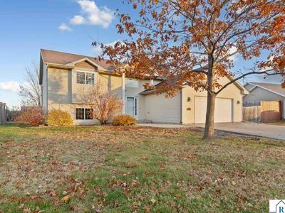 329 Crystal Cir, Mankato, MN, 56001