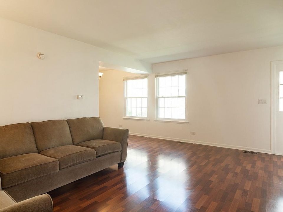 1st image of 324 Cherrywood Ct #51B