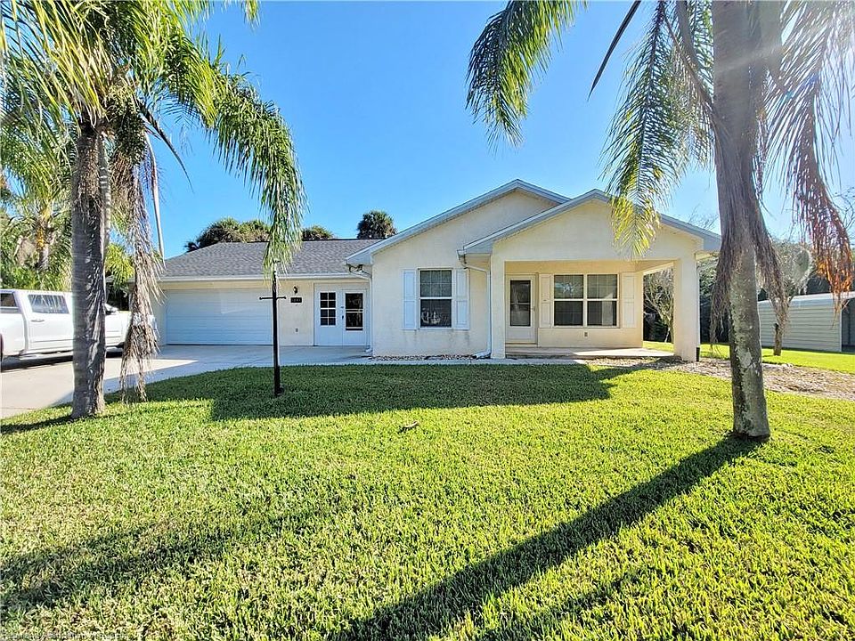 1st image of 1041 Sabal Palm Dr