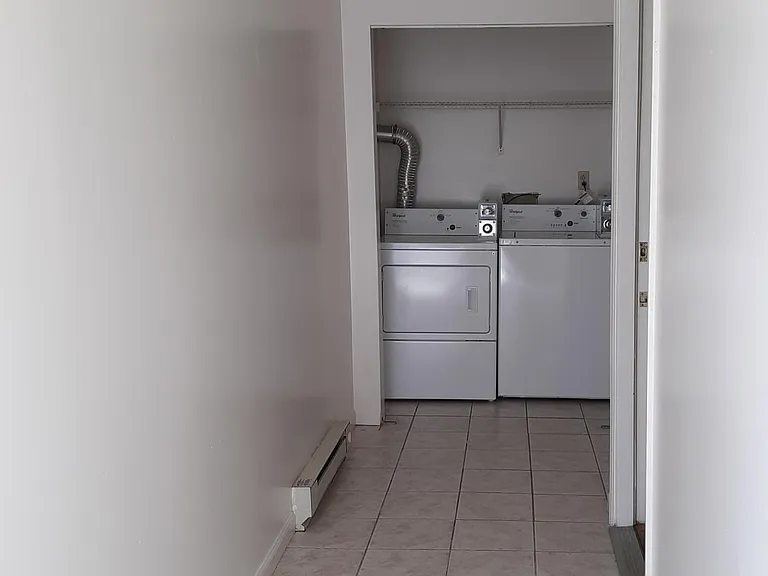 143 Main St #2 — Photo 3
