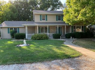 301 N 9th St, New Baden, IL