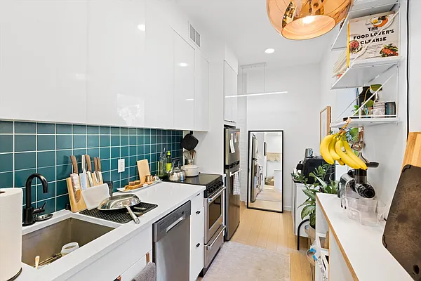 Rented by Brown Harris Stevens | media 4