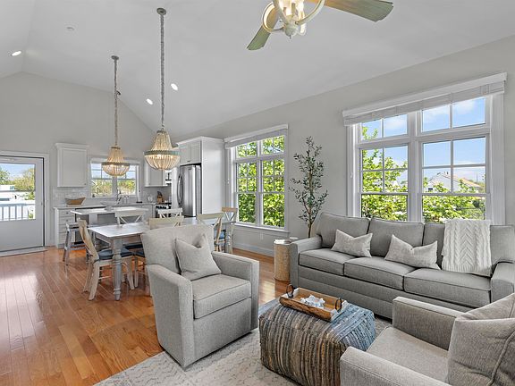 4th image of 209 Park Blvd #209