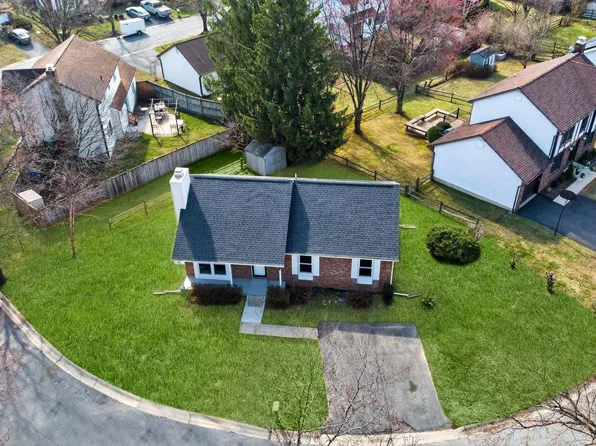 19031 McFarlin Dr, Germantown, MD 20874