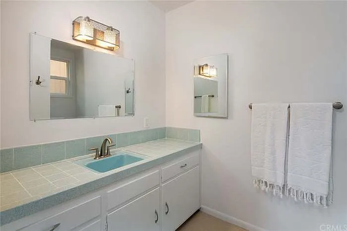 1510 Voorhees Ave — Photo 13