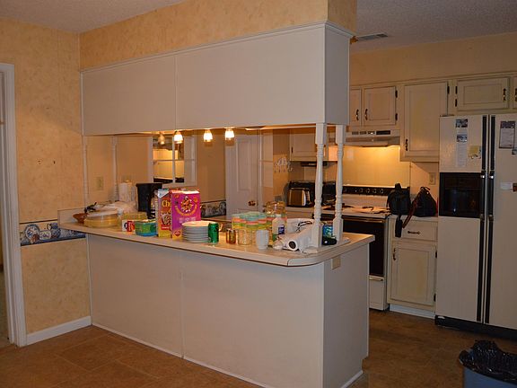4th image of 6556 Sungate Cir