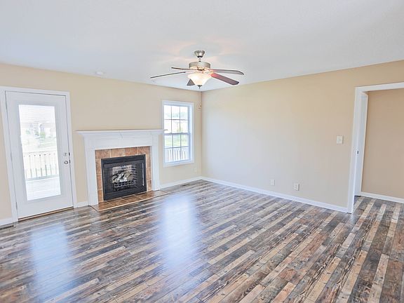 5th image of 3420 Bradfield Dr