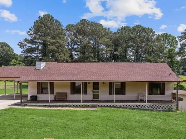 120 Point View Ct, Tyrone, GA 30290