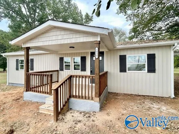 1038 W Limestone Rd, Hazel Green, AL 35750