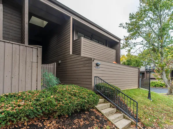 750 Shaker Dr APT 1016, Lexington, KY 40504