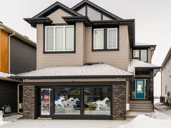 1611 14th St NW, Edmonton, AB T6T 2N7