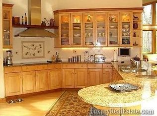 5 The Commons, Cold Spring Harbor, NY 11724