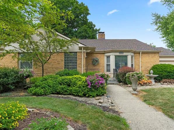 404 S Main St, Kendallville, IN 46755