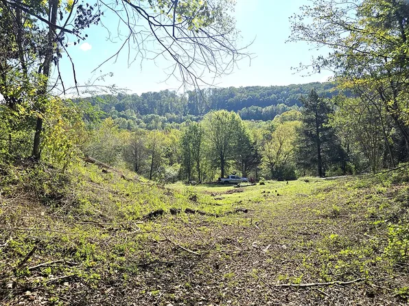 3901 Greenway Dr, Knoxville, TN 37918