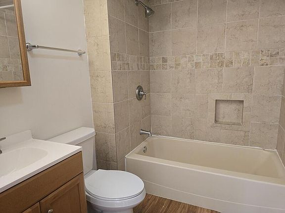 5th image of 58 W Scott St