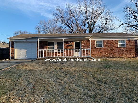 3rd image of 2533 Beechcrest Dr