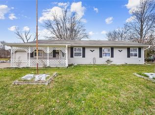 31 Strader Dr, Dayton, OH 45426