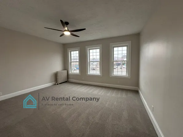 311 S Front St #1, Marquette, MI 49855