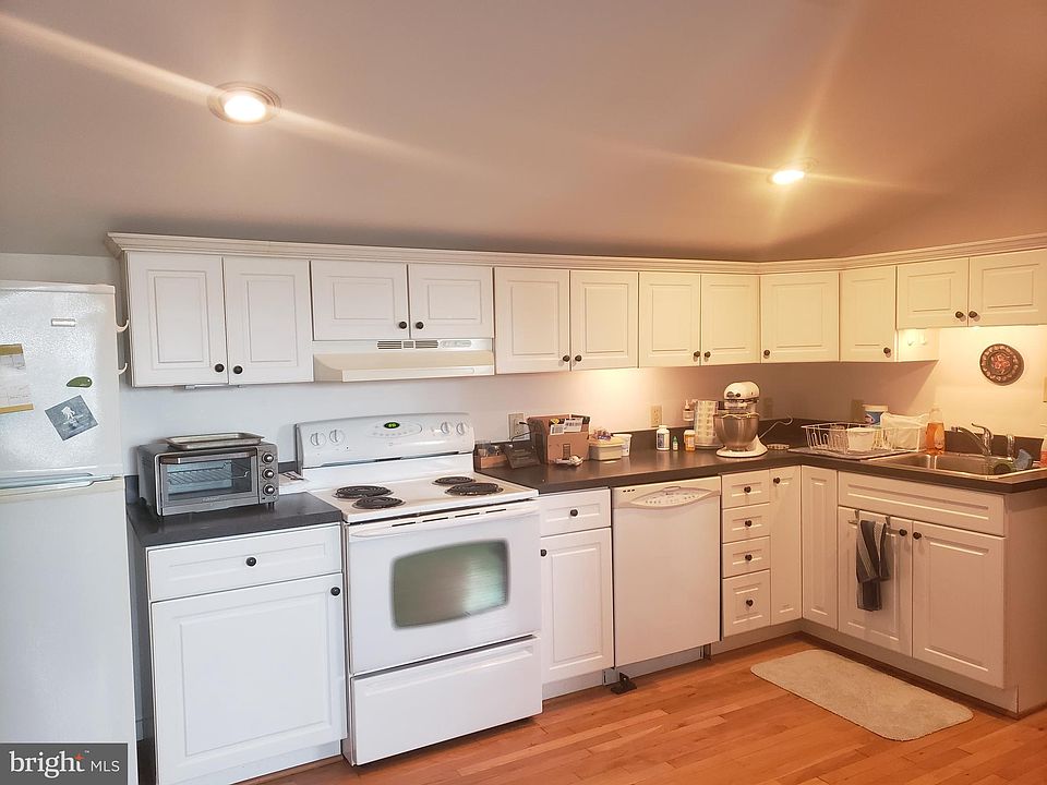 2nd image of 19074 Pheasant Chase Ct