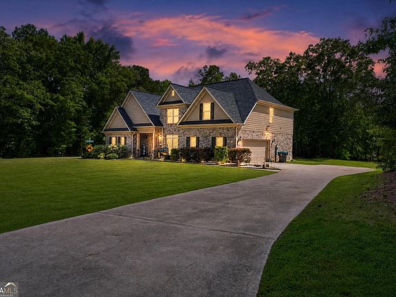 2nd image of 312 Conway Ct