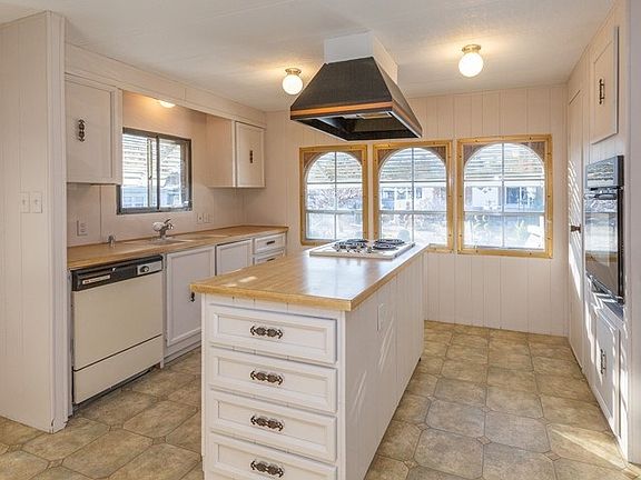 5th image of 208 S Neyland Ave Spc 2