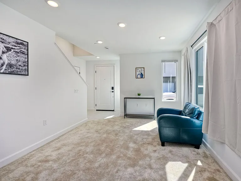 2301 Acara Cir — Photo 10
