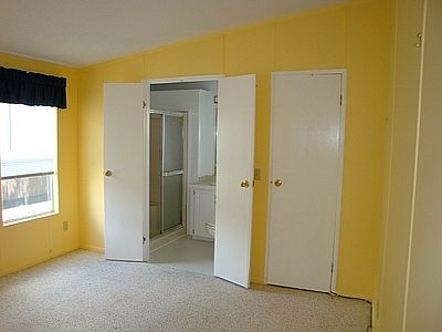 3rd image of 1391 Laura St