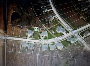 15334 Royal Oak Dr, Middlefield, OH 44062