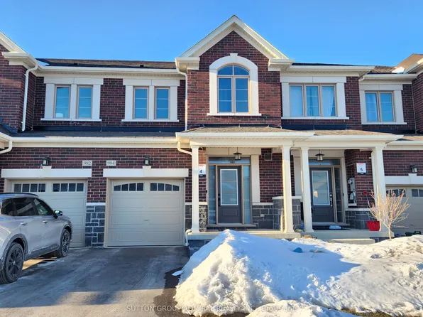 984 Crowsnest Holw, Pickering, ON L1X 0E9