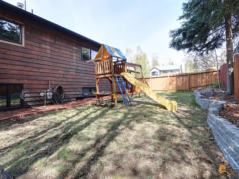 10137 Birch Ln — Photo 40