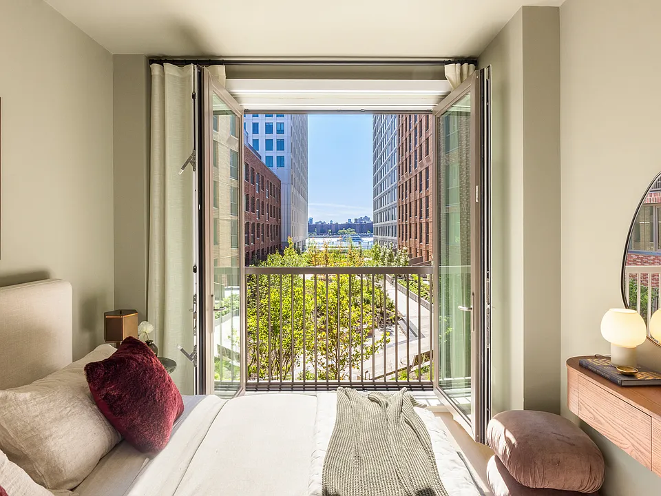 18 India St #528P
