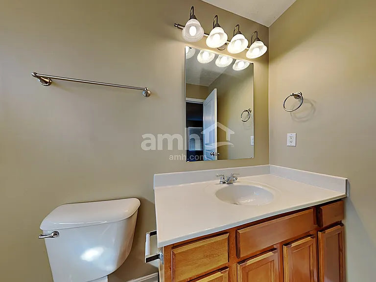 6908 Lucia Dr — Photo 11