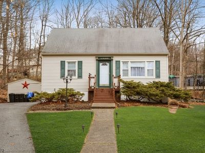 16 Wildwood Ter, Ringwood, NJ, 07456