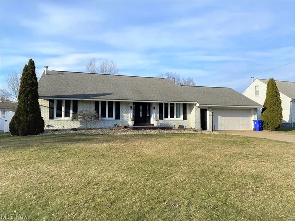 127 Arrowhead Dr, Gnadenhutten, OH 44629