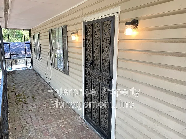 1982 Goldbrier Ln — Photo 5