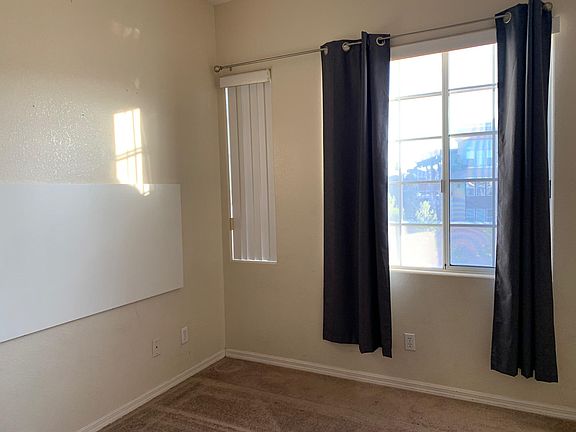 3rd image of 9156 Sapphire Point Ave