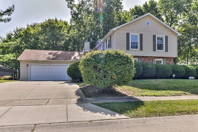 304 Indian Hills Dr photo 1