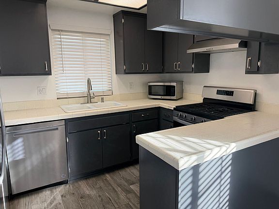 2nd image of 452 Estriga Ct