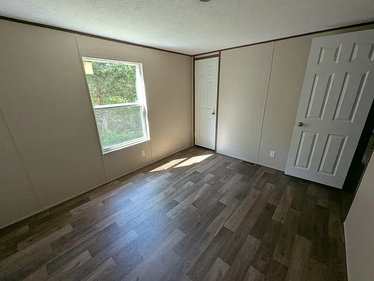 100 Near Lake Cir — Photo 10