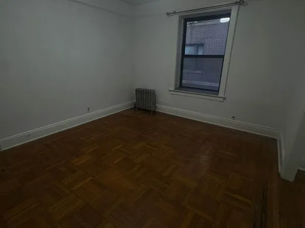 78-08 Woodside Avenue image 8 of 11