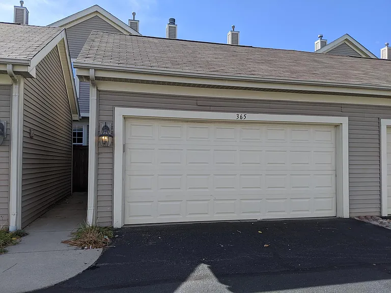 365 Bradbury Ln — Photo 16