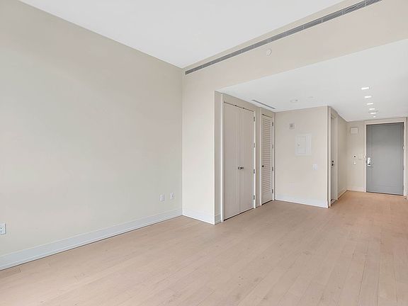 3rd image of 550 Vanderbilt Ave APT 411