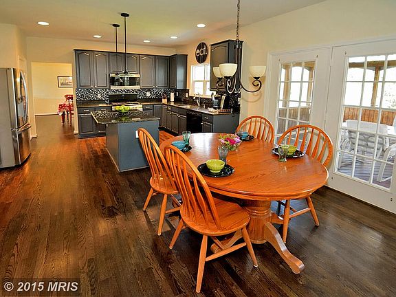 3rd image of 43152 Malloch Pl