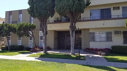 1st image of 645 N Ardmore Ave APT 113