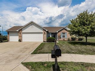 2336 Sante Fe Dr, Greenfield, IN 46140