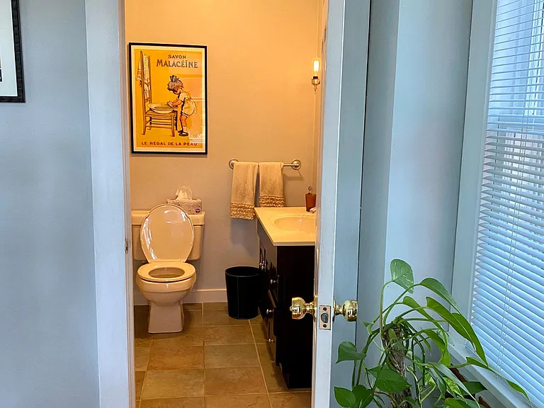 17 Elm St — Photo 18