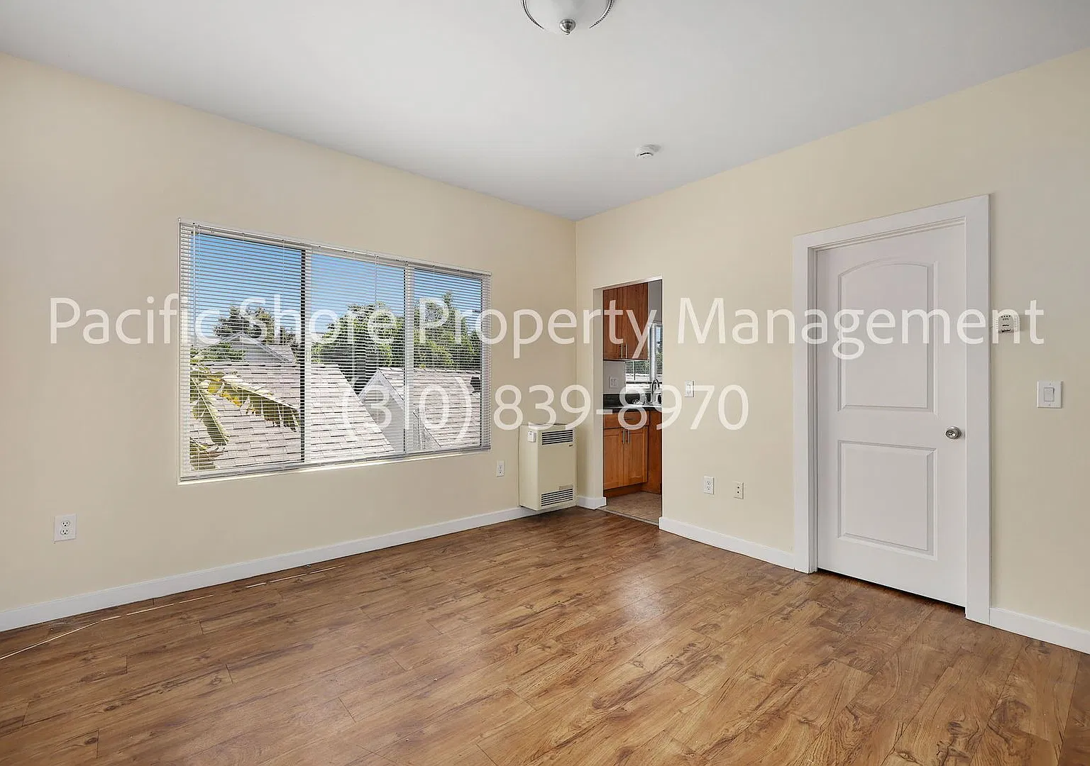326 Belmont Apartments — Photo 3