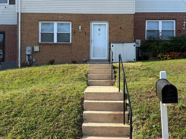 40 Kintore Ct, Parkville, MD 21234