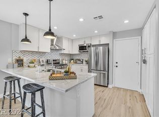 214 Pocahontas Ct, Henderson, NV 89074