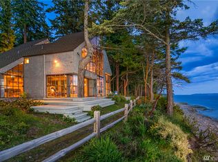 727 Windmill Dr, Freeland, WA 98249